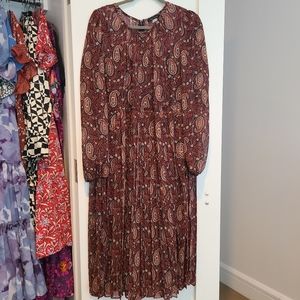 Pleated skirt, Paisley Dress